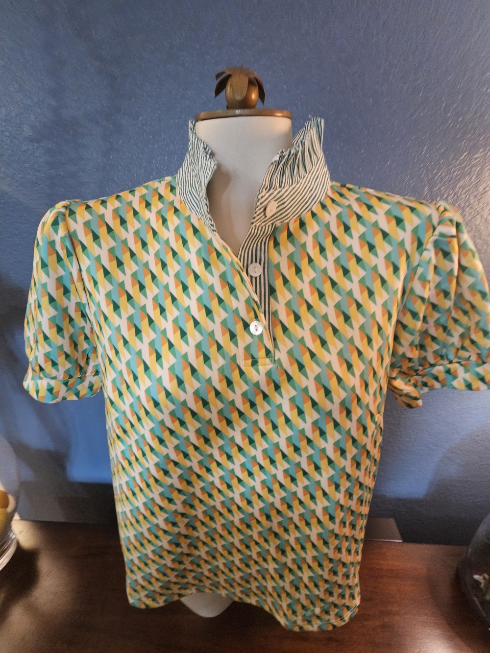 Umgee Yellow, Green & Blue Geometric Button-Down Polo